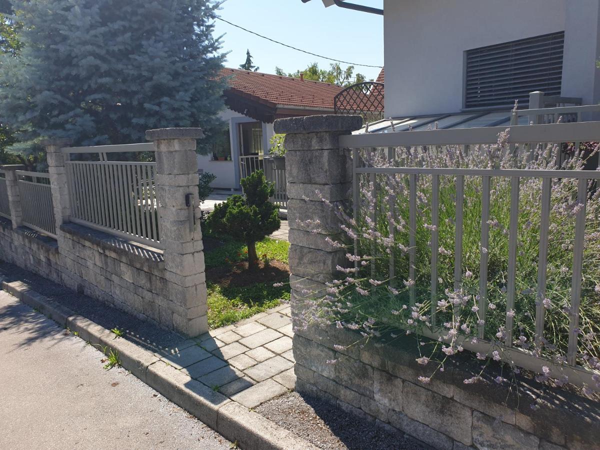 Studio Emma Ljubljana - Free Parking, Ac, Wifi Eksteriør billede